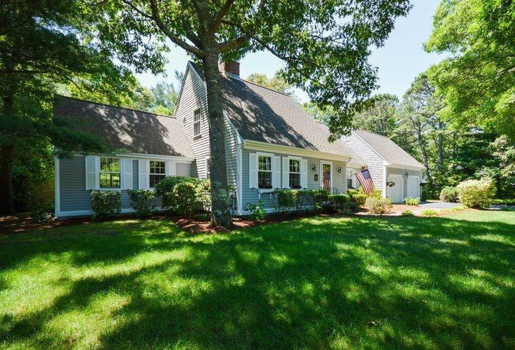 15 Godfrey Road Mashpee MA 02649