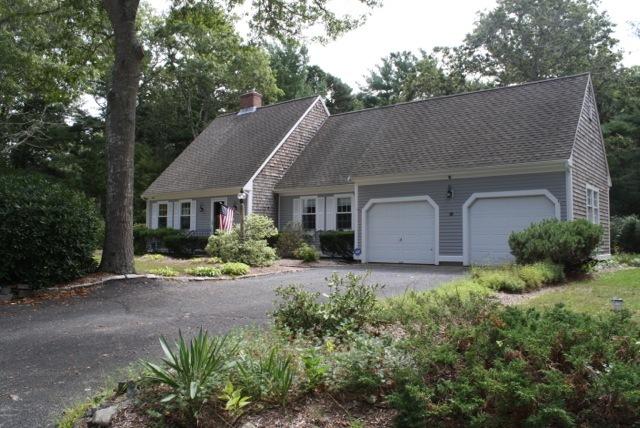 15 Godfrey Road Mashpee MA 02649