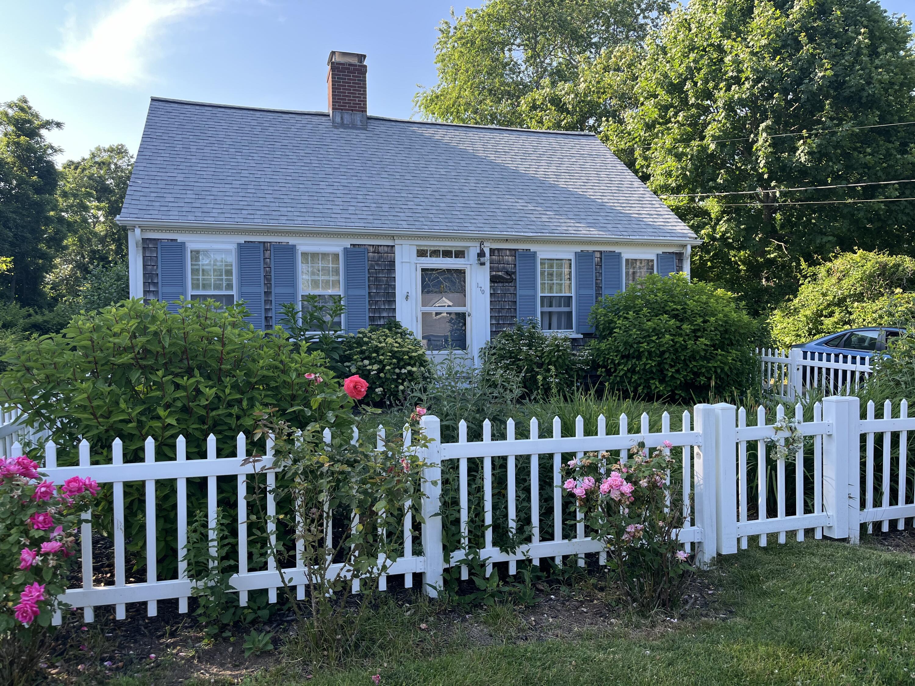 170 Lakeview Avenue Falmouth MA 02540