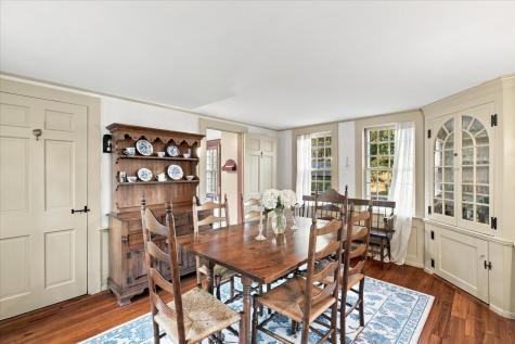 170 Lakeview Avenue Falmouth MA 02540