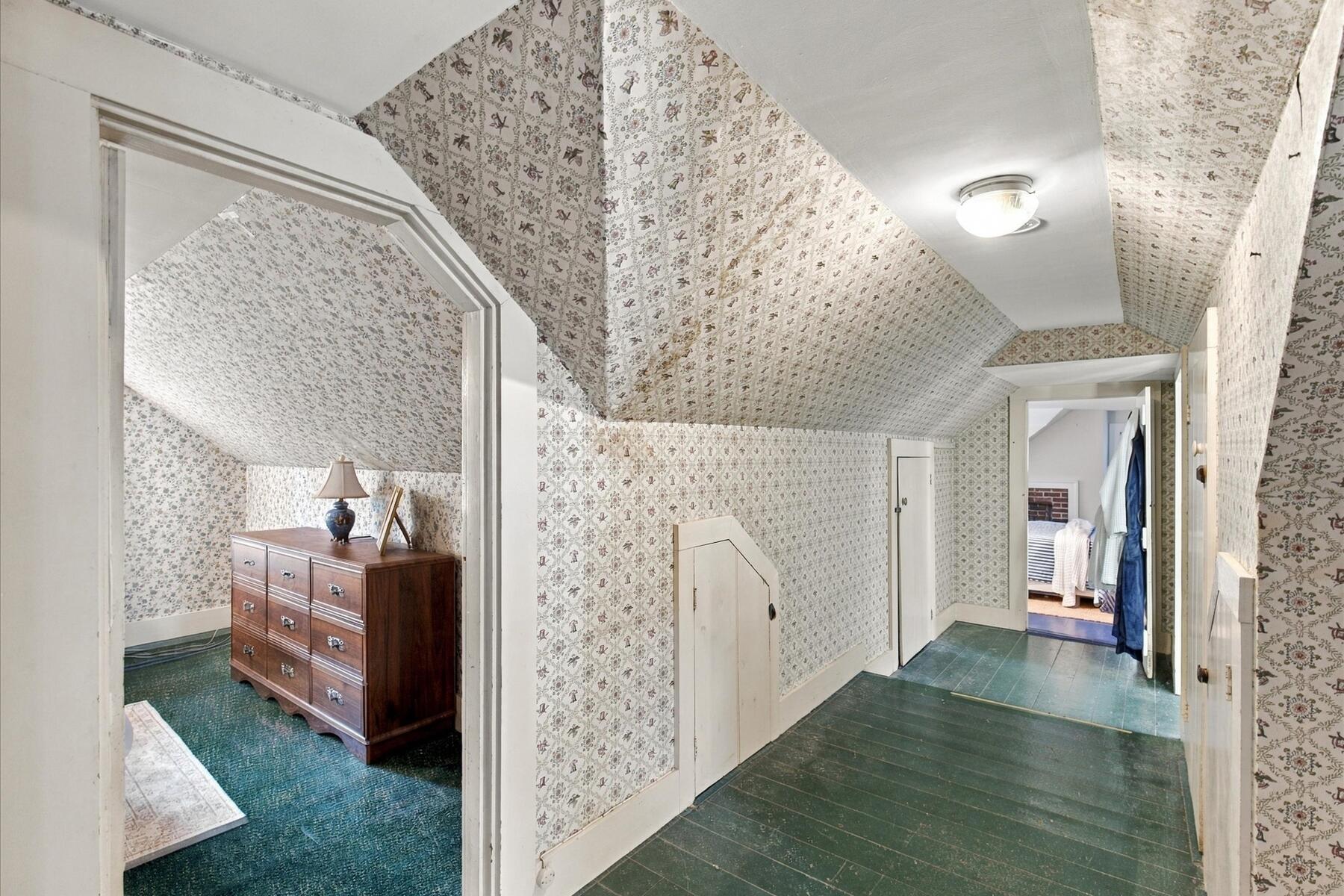 170 Lakeview Avenue Falmouth MA 02540
