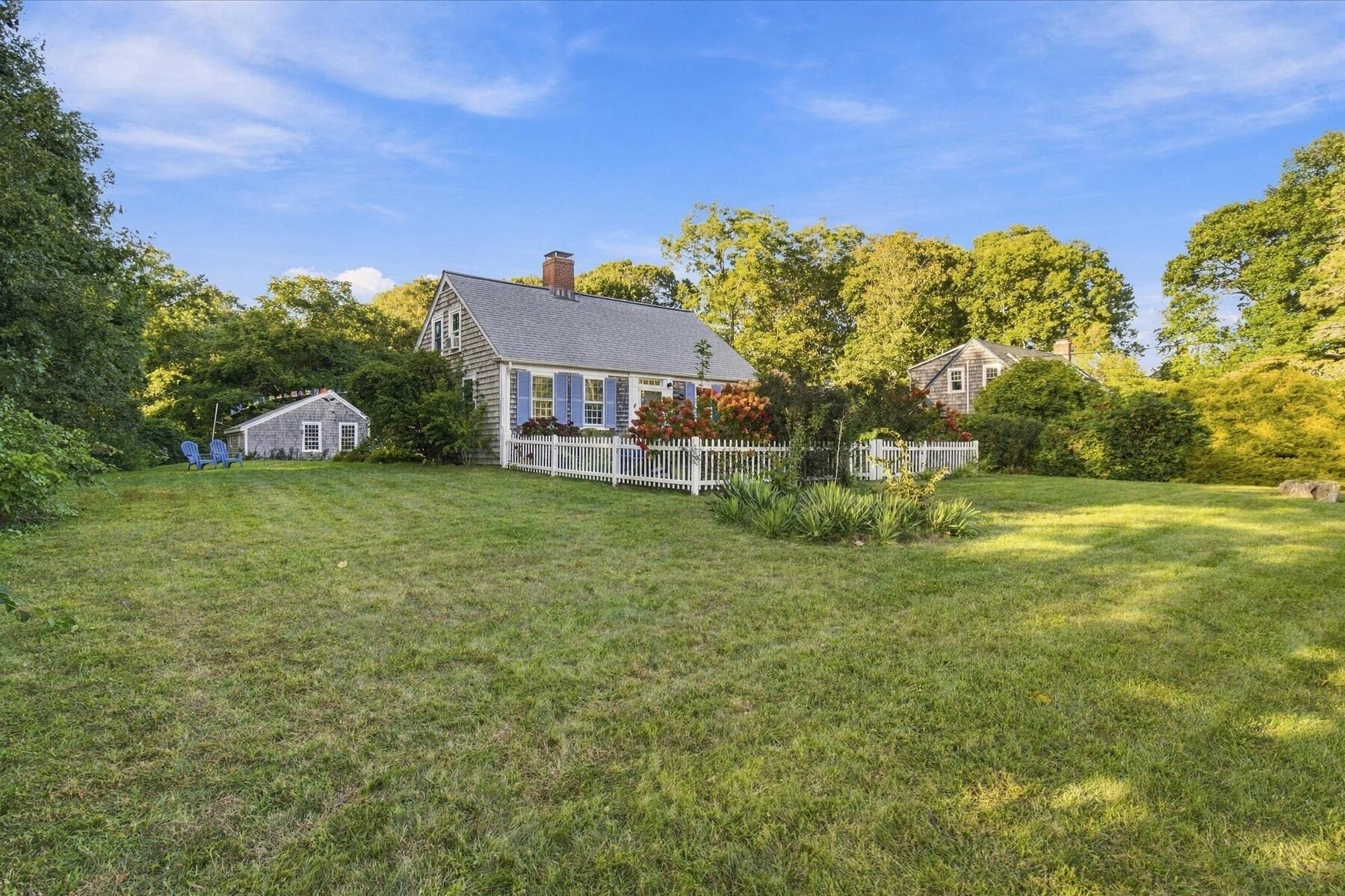 170 Lakeview Avenue Falmouth MA 02540