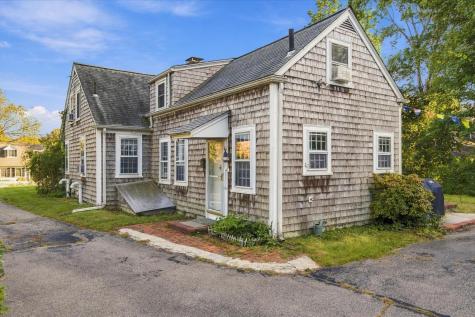 170 Lakeview Avenue Falmouth MA 02540