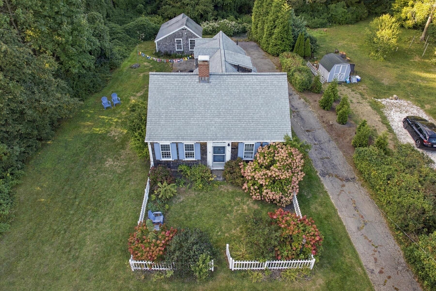 170 Lakeview Avenue Falmouth MA 02540