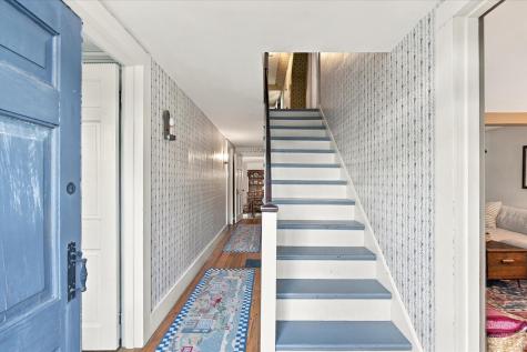 170 Lakeview Avenue Falmouth MA 02540