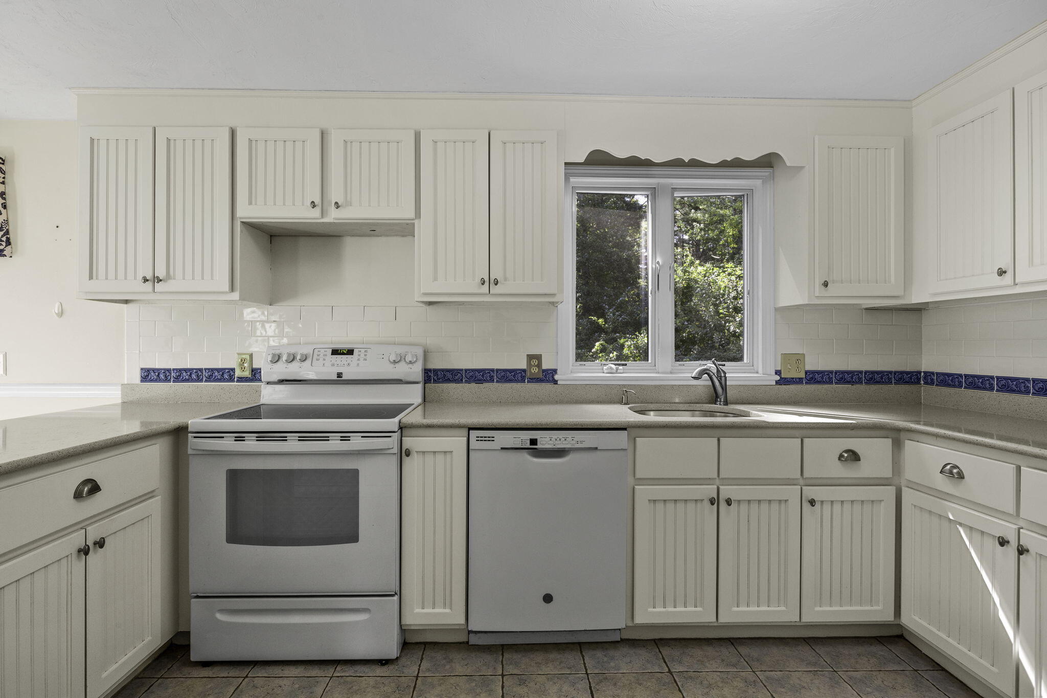 14 Jeannes Way Forestdale MA 02644