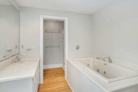 44 Tiffany Drive Oak Bluffs MA 02557