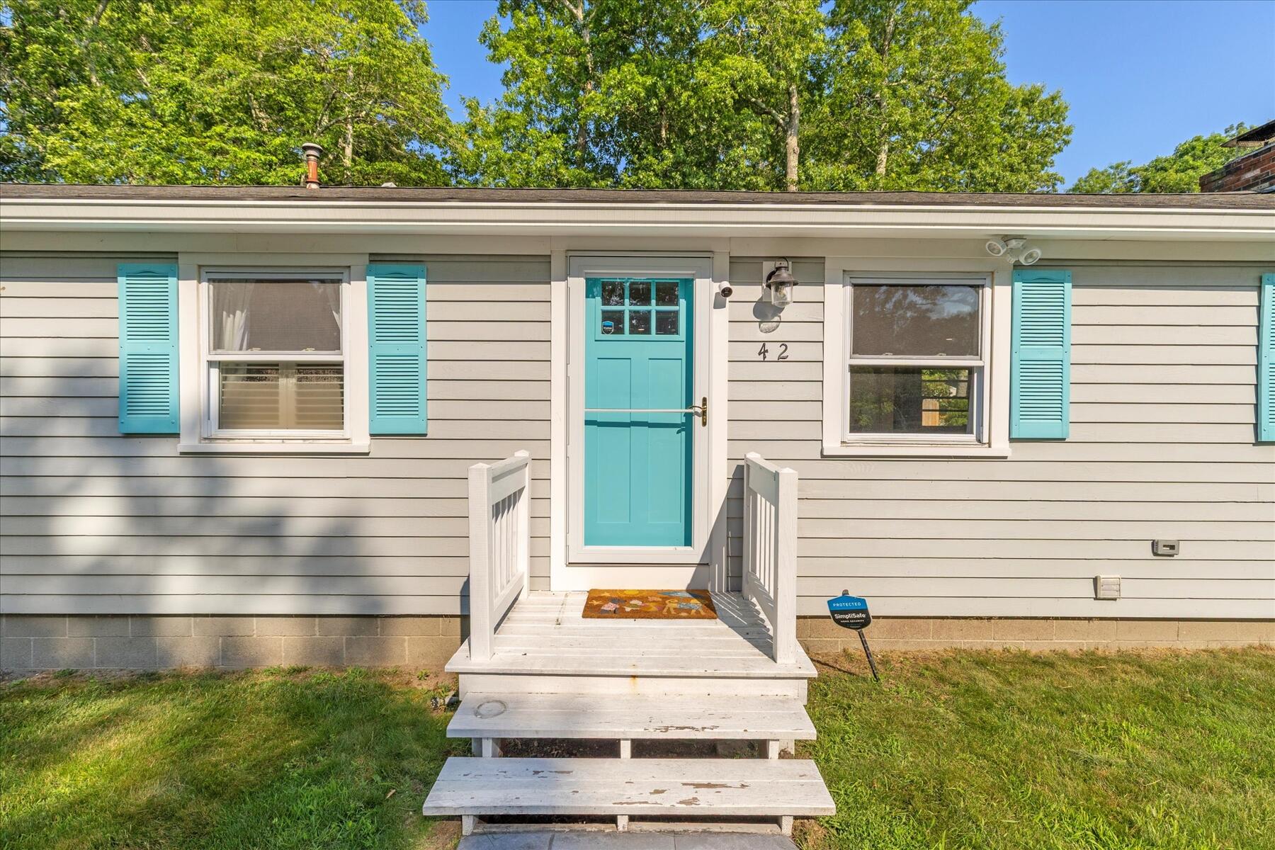 42 Edgewater Drive Falmouth MA 02536