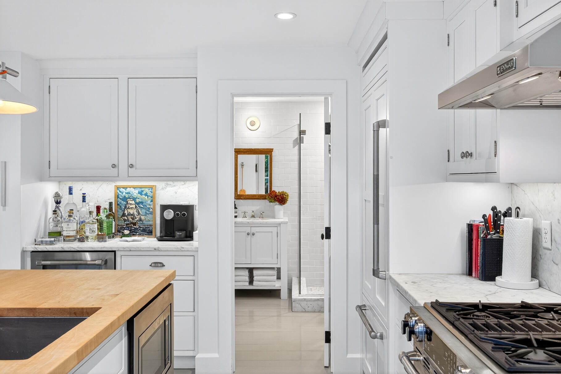 26 Cottage Street Provincetown MA 02657