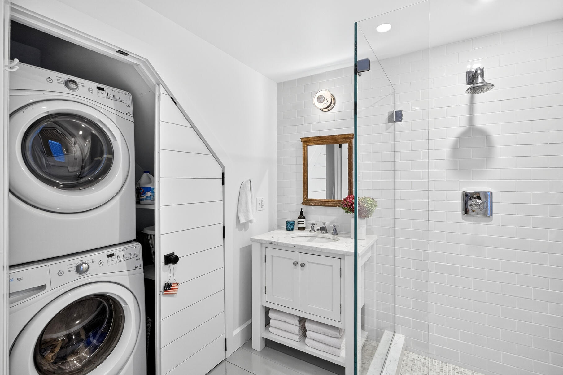 26 Cottage Street Provincetown MA 02657