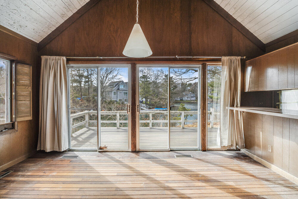 24 Spoondrift Way Mashpee MA 02649