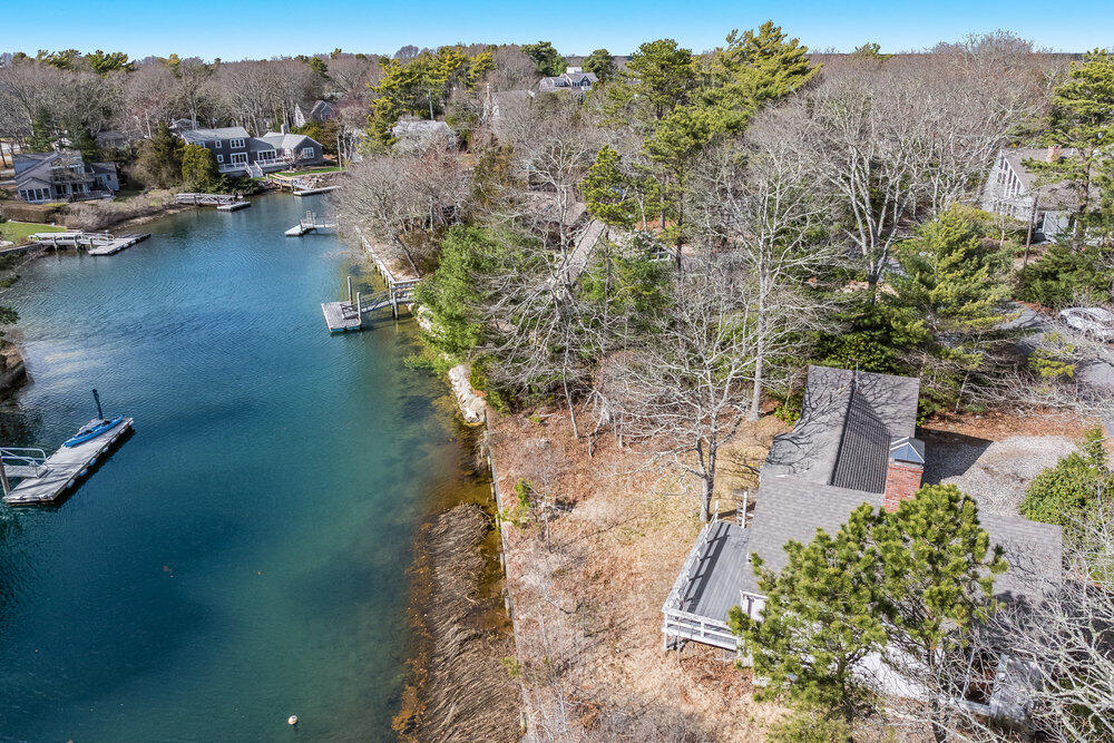 24 Spoondrift Way Mashpee MA 02649