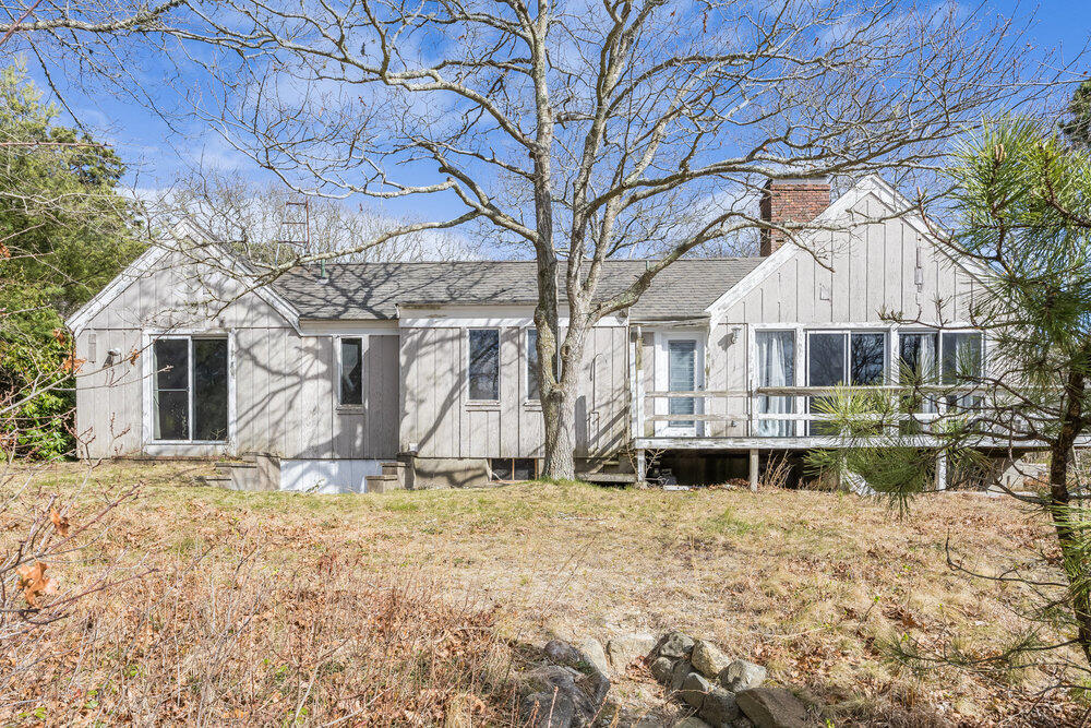 24 Spoondrift Way Mashpee MA 02649