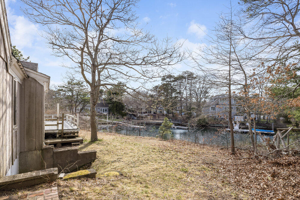 24 Spoondrift Way Mashpee MA 02649