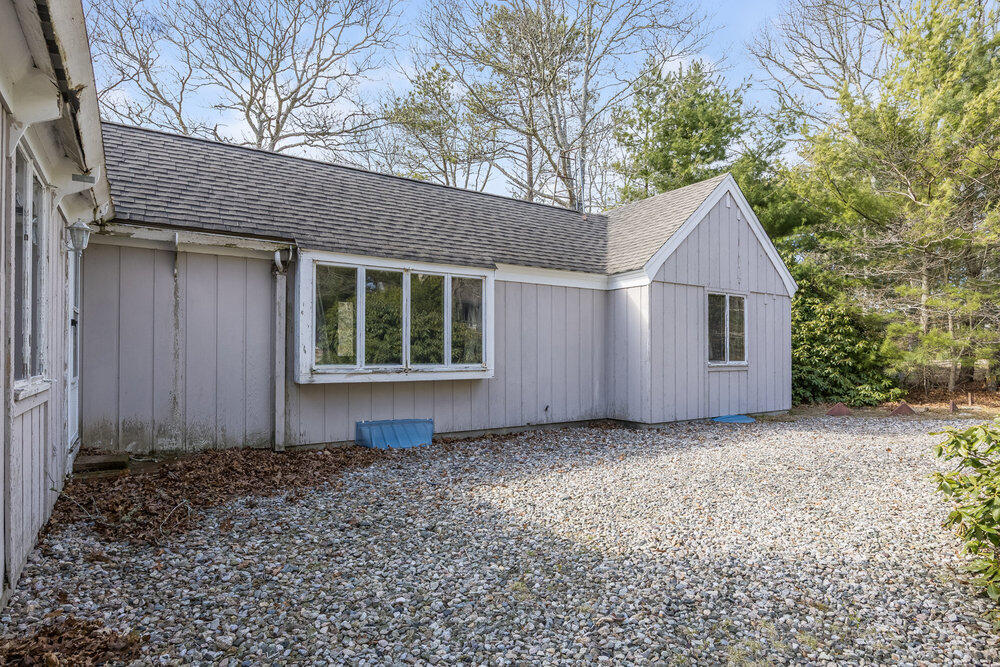 24 Spoondrift Way Mashpee MA 02649