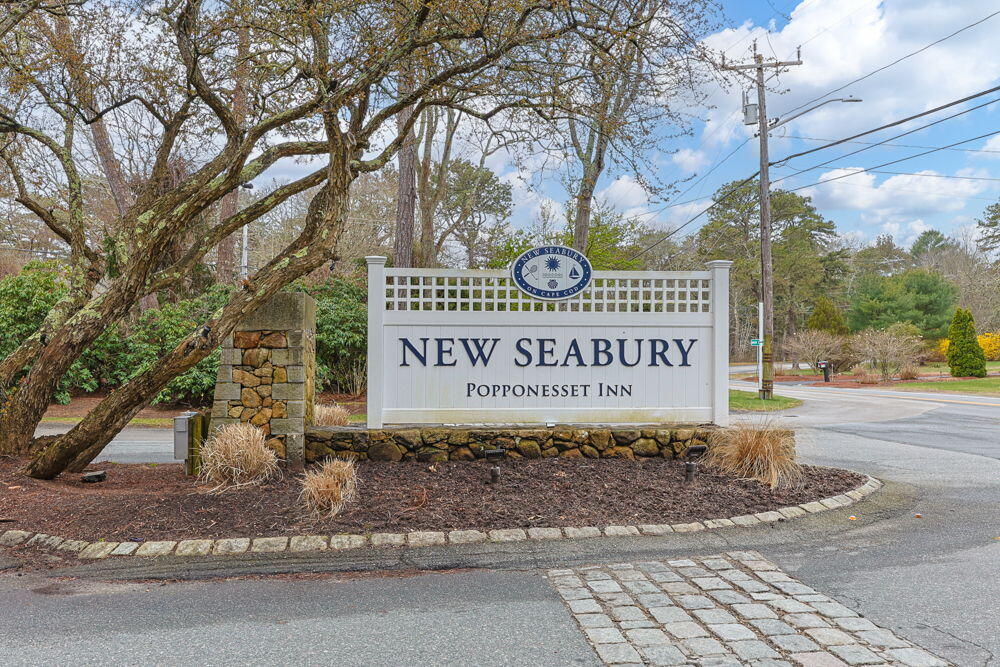 24 Spoondrift Way Mashpee MA 02649