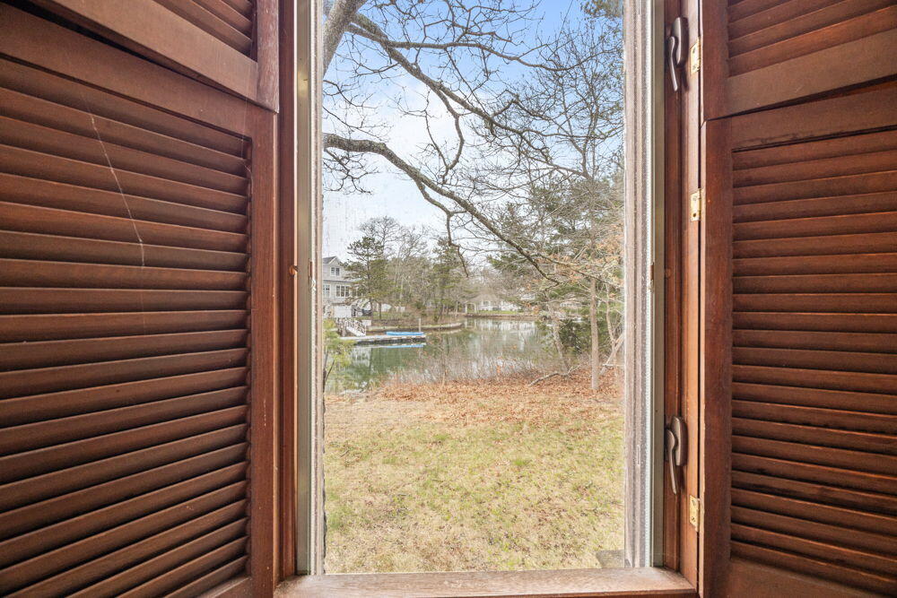 24 Spoondrift Way Mashpee MA 02649