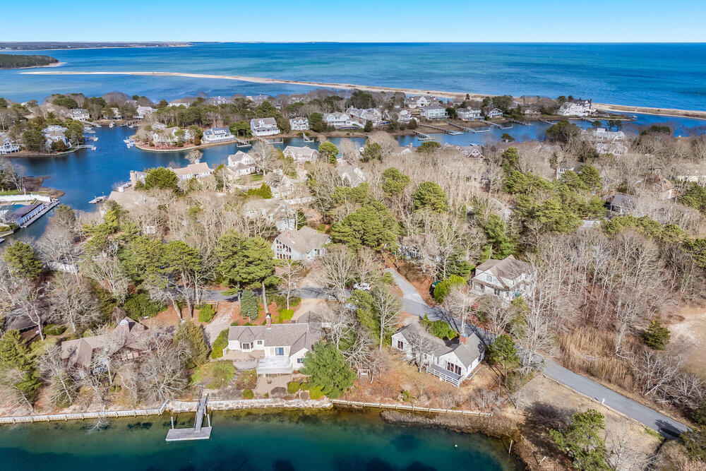 24 Spoondrift Way Mashpee MA 02649