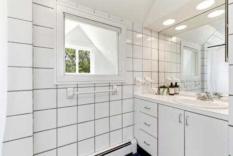 22 Indian Trail MA 02562