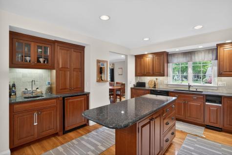 9 Bakers Pond Road Dennis MA 02641