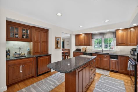 9 Bakers Pond Road Dennis MA 02641
