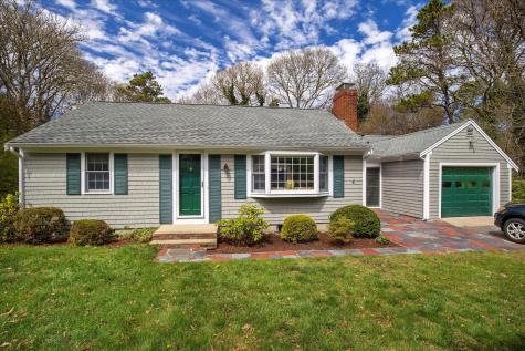 16 Pequod Circle Yarmouth MA 02675