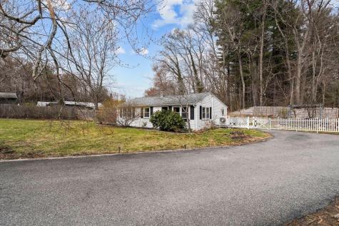 11 Carol Avenue Pembroke MA 02359