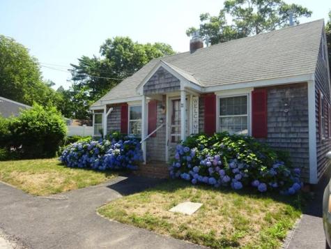 21 Vernal Street Wareham MA 02571