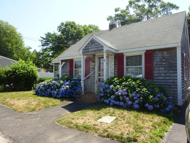 21 Vernal Street Wareham MA 02571