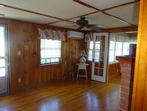 21 Vernal Street Wareham MA 02571