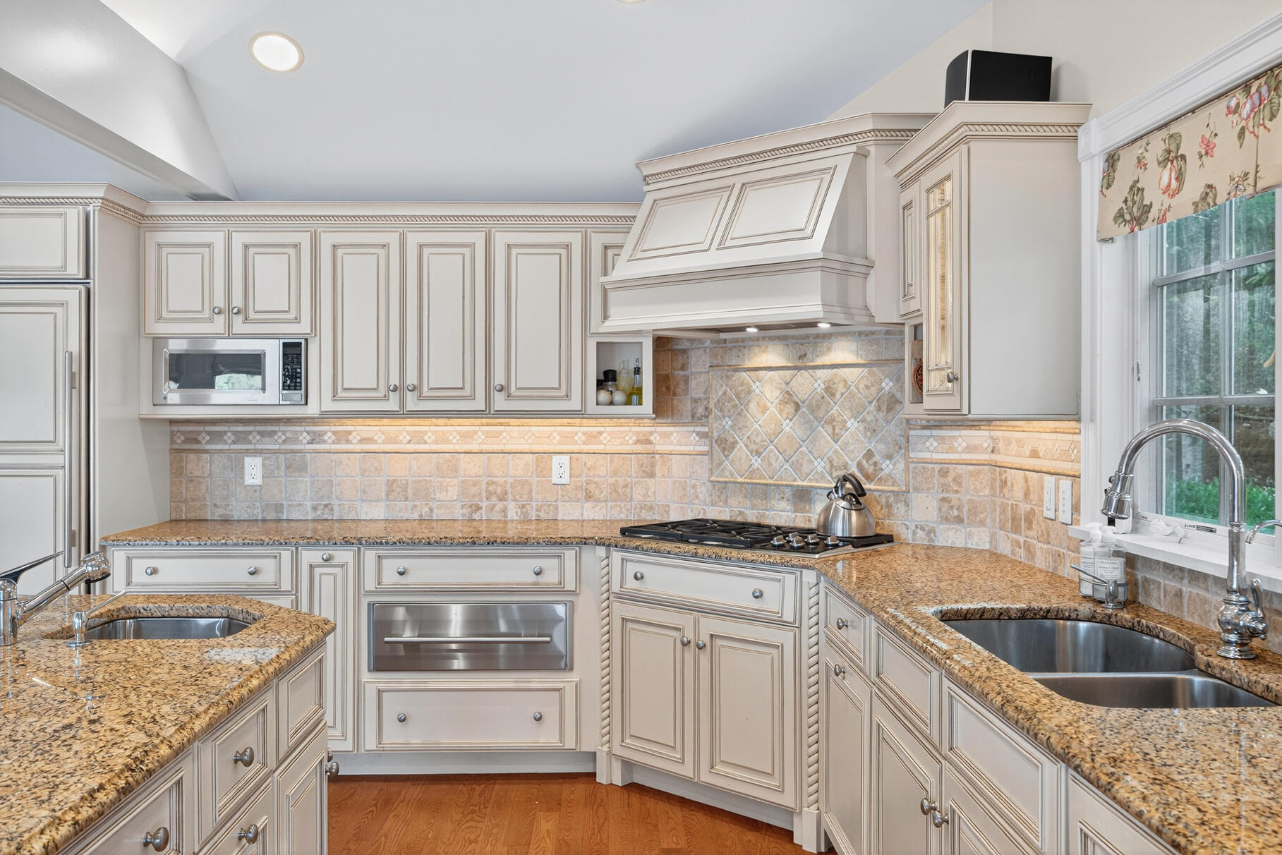 10 Brian Way Harwich MA 02645