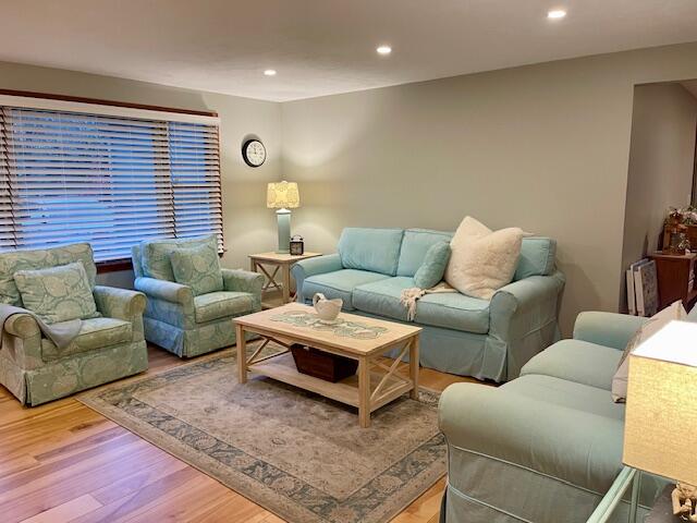 33 Easterly Drive Sandwich MA 02537