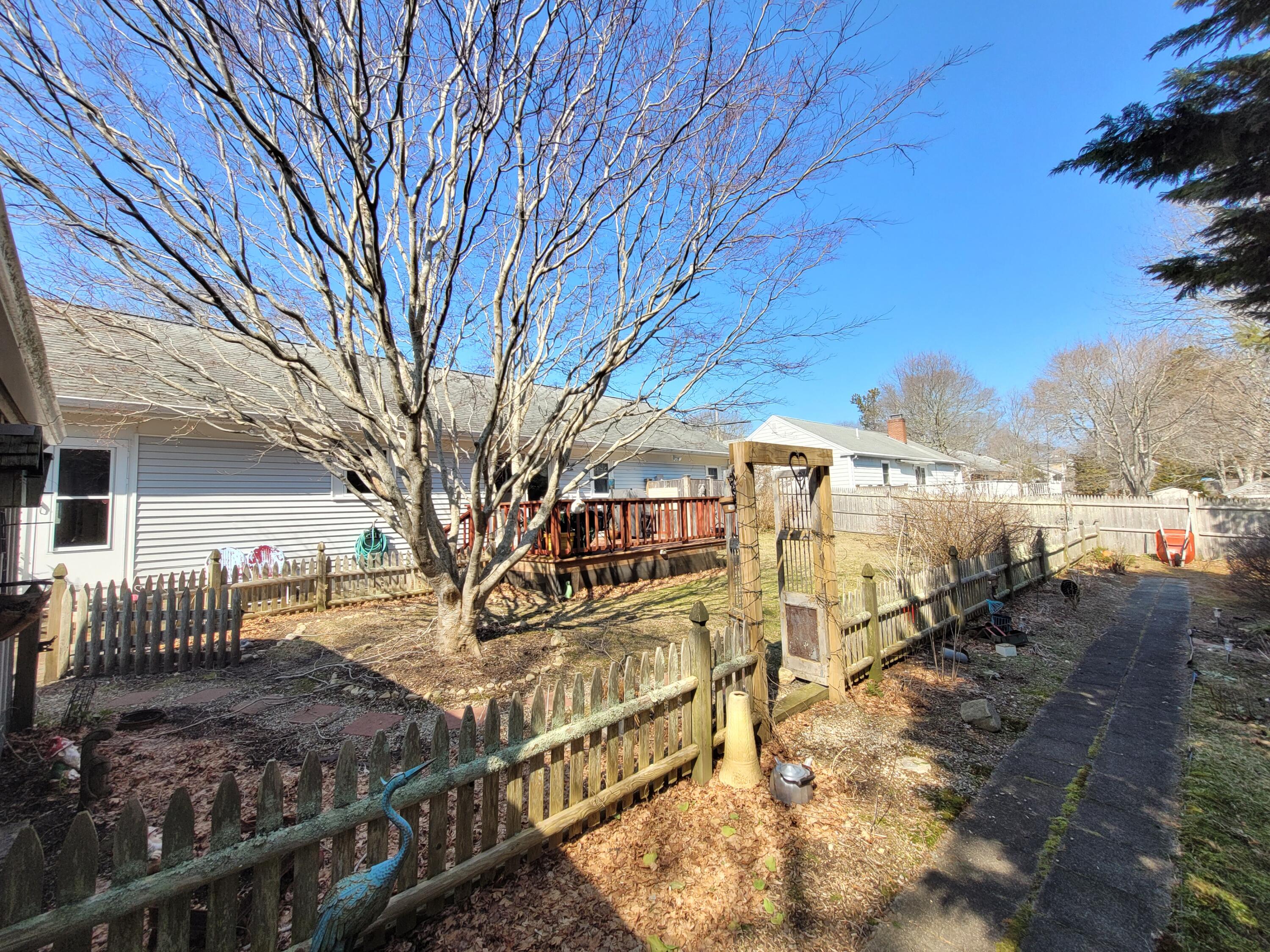 70 Trowbridge Path Yarmouth MA 02673