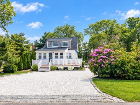 5 Bayview Road Mashpee MA 02649