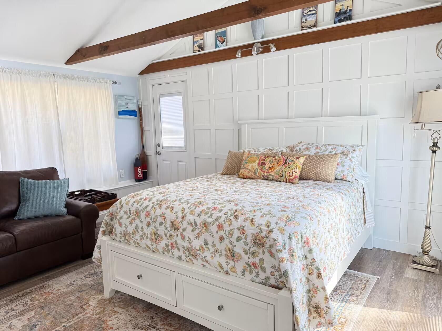 5 Bayview Road Mashpee MA 02649