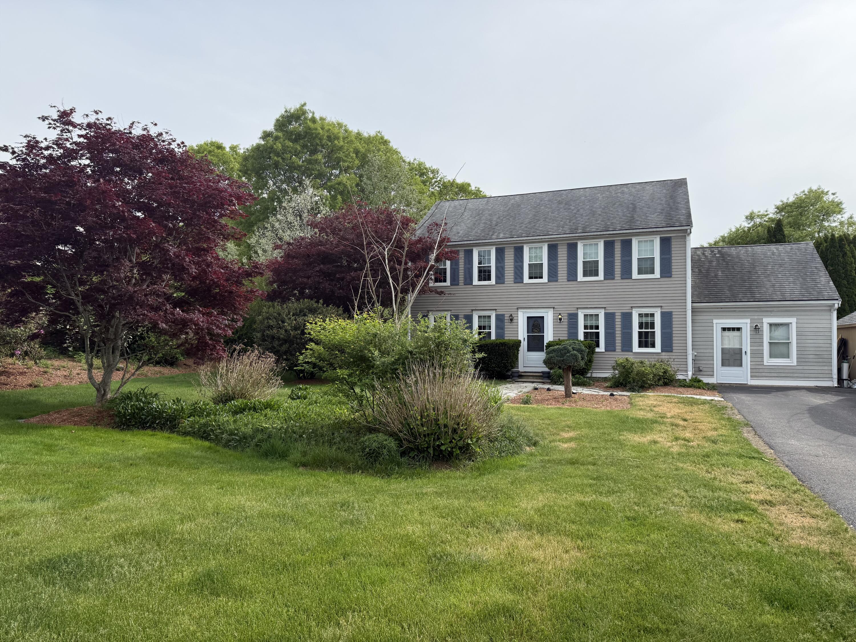 30 Sheffield Place Mashpee MA 02649