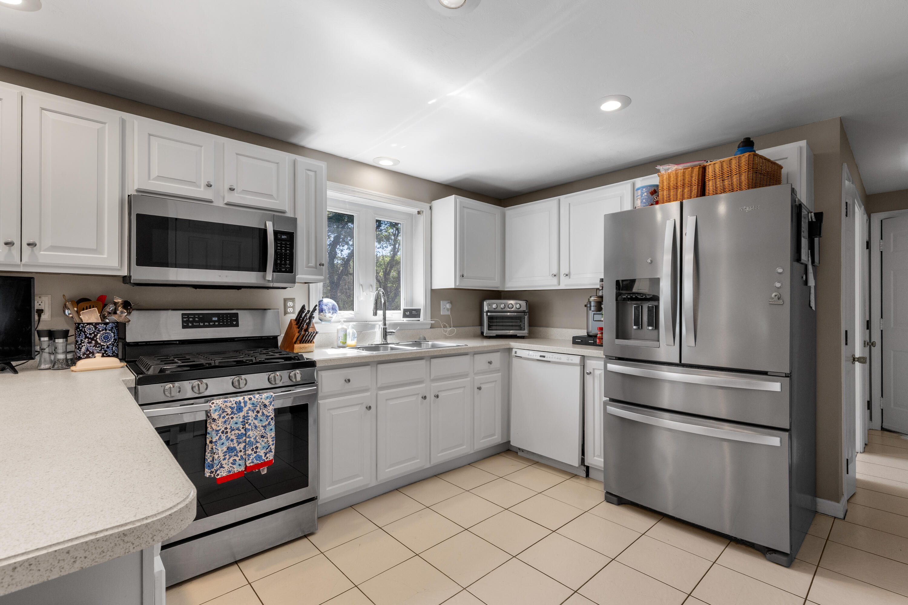 30 Sheffield Place Mashpee MA 02649