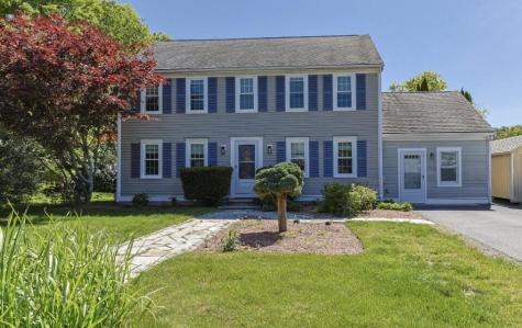 30 Sheffield Place Mashpee MA 02649