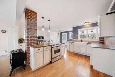 35 Benedict Road Bourne MA 02532