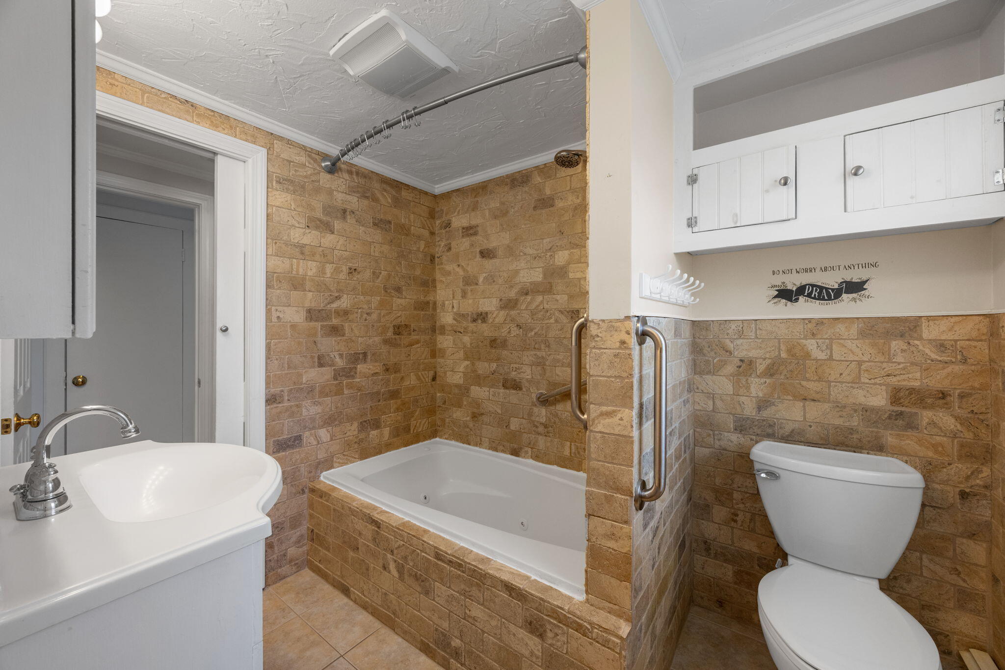 41 Depot Road Harwich MA 02671