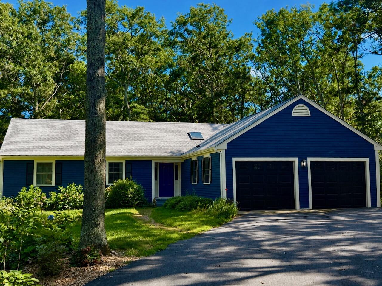 8 Golf Links Circle Sandwich MA 02563
