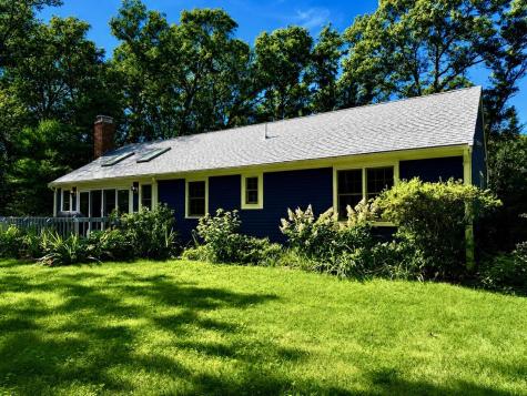 8 Golf Links Circle Sandwich MA 02563