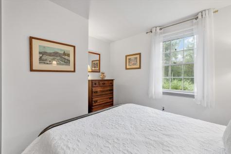 8 Golf Links Circle Sandwich MA 02563