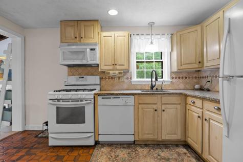 15 Hunters Trail Sandwich MA 02563