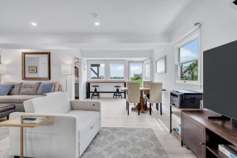 4 Arrowhead Circle MA 02537