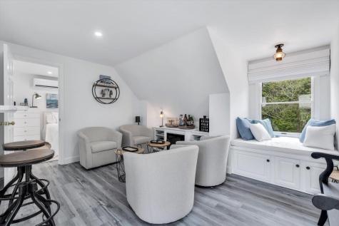 4 Arrowhead Circle MA 02537