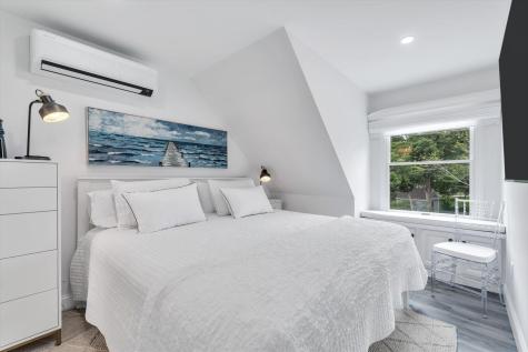 4 Arrowhead Circle MA 02537
