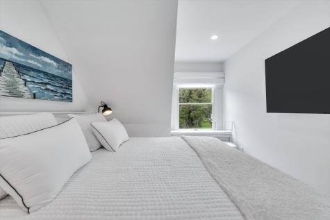 4 Arrowhead Circle MA 02537
