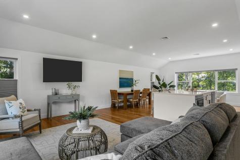 11 Madeline Road Teaticket MA 02536
