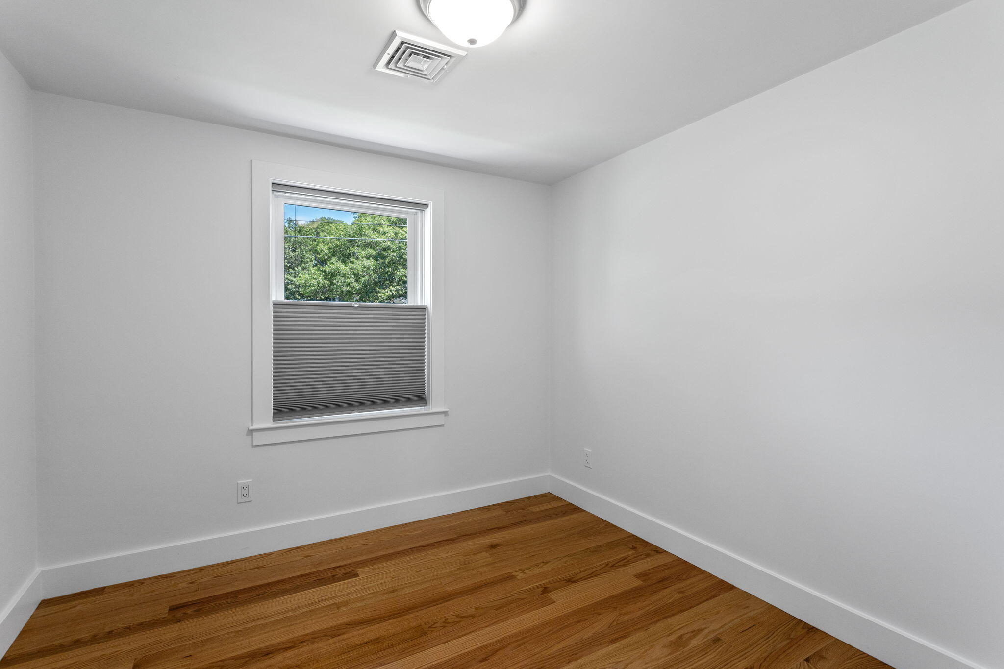 11 Madeline Road Teaticket MA 02536